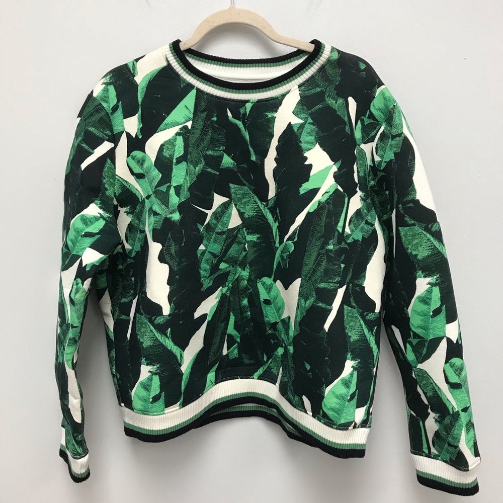 🦊 3 for $20 NWT Leaf Print Longsleeve
